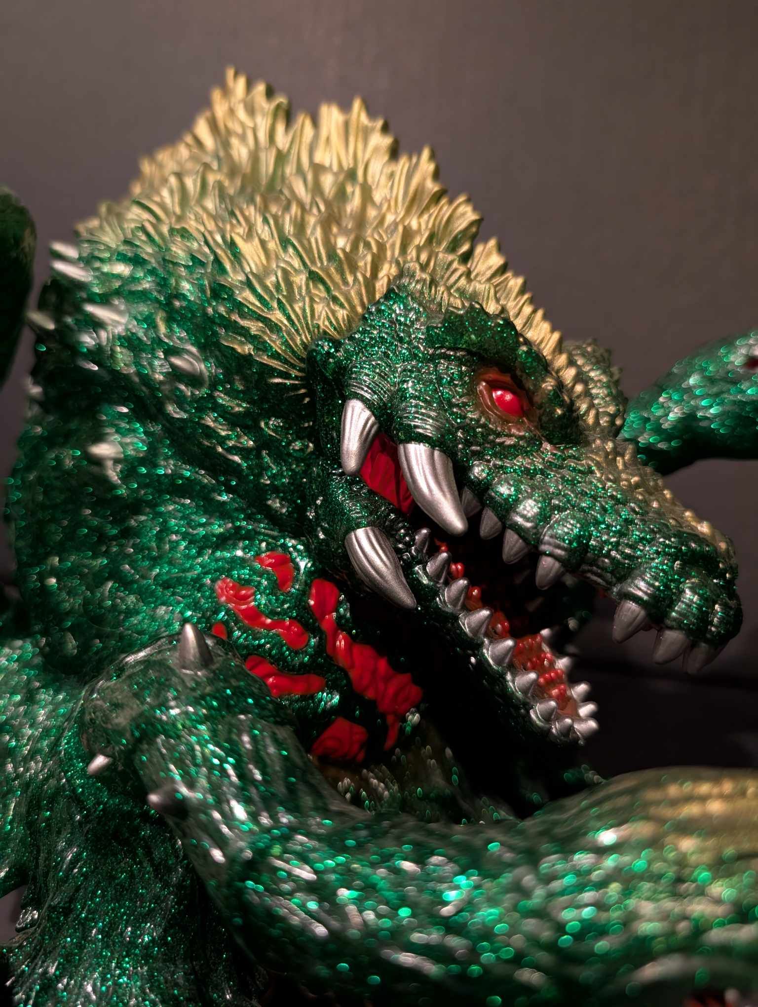 Mondo Biollante Clear Green Glitter Limited Edition Vinyl Figure